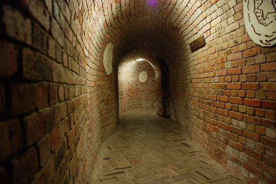 Підземні атракції Польщі: штольні, копальні, печери і військові об’єкти