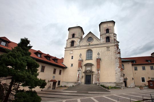 Монастир у Тинці: Ora et labora