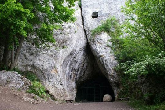 Печера Кажанів