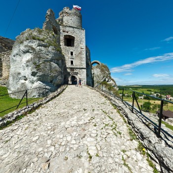 Краківсько-Ченстоховська верховина – Замок в Оґродинці